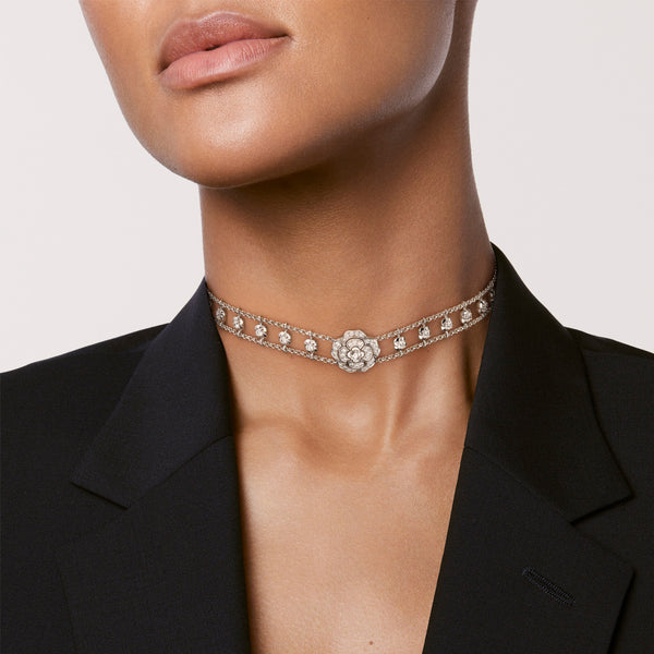 CHANEL Bouton de Camélia Choker