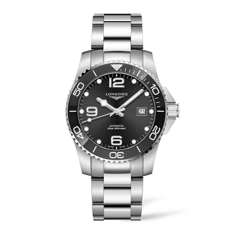 Longines HydroConquest 41mm-Longines HydroConquest in a 41mm stainless steel case with black dial on stainless steel bracelet, featuring date display and automatic movement with up to 72 hours of power reserve.