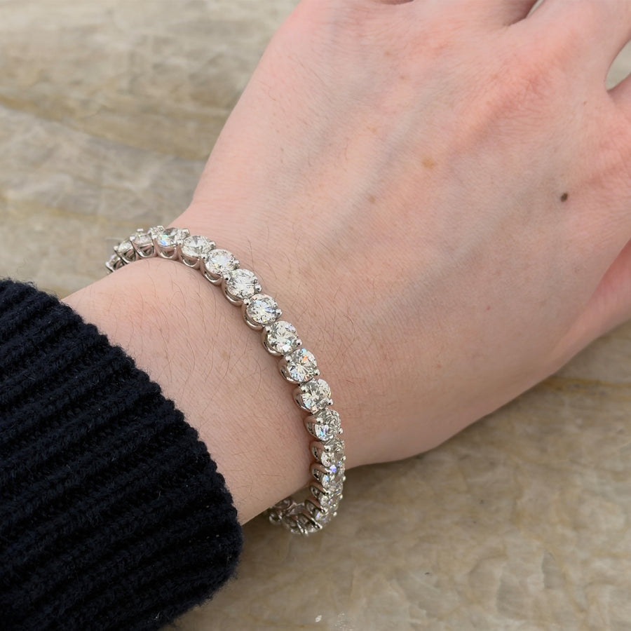 A Link Diamond Bracelet