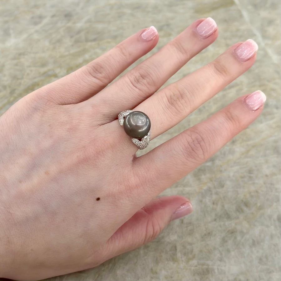 Black South Sea Pearl Diamond Ring