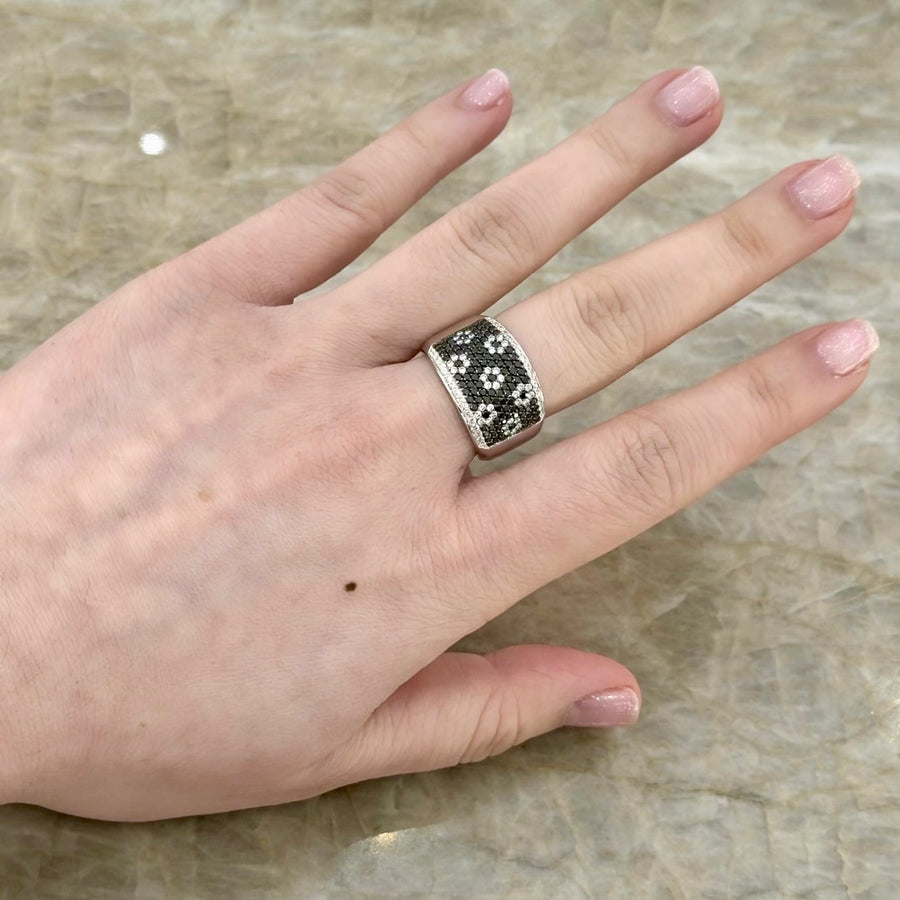 Bez Ambar Black and White Diamond Flower Halfway Wide Ring