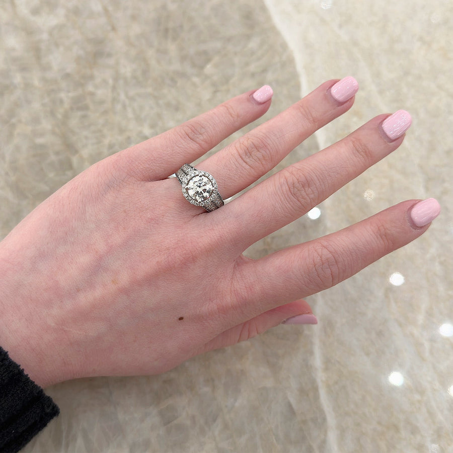 Round Brilliant Cut Diamond Engagement Ring