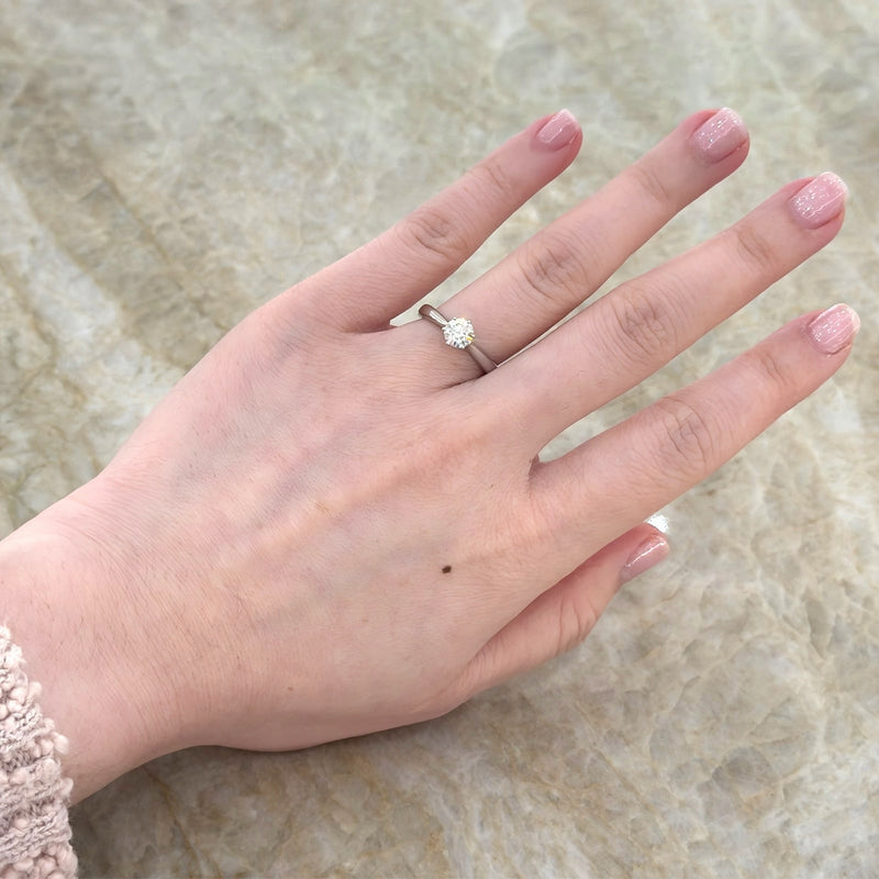 Round Brilliant Cut Diamond Solitaire Engagement Ring-Round Brilliant Cut Diamond Solitaire Engagement Ring