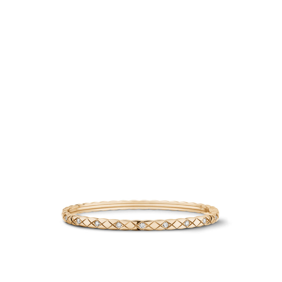 Quilted motif, mini version, 18K beige gold with diamonds.