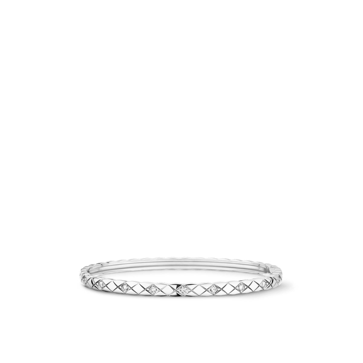 Quilted motif, mini version, 18K white gold with diamonds.