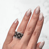 Bez Ambar Black and White Flower Wide Diamond Ring-Bez Ambar Black and White Flower Wide Diamond Ring - LPB11FLBW