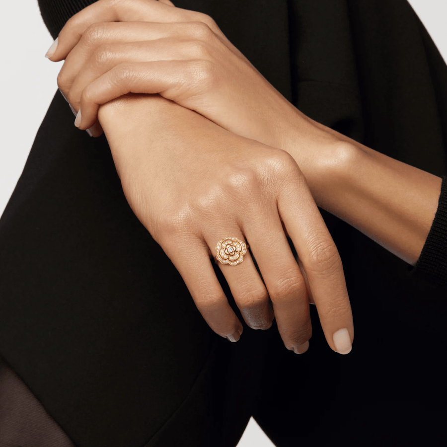 CHANEL Bouton de Camélia Ring - J13039