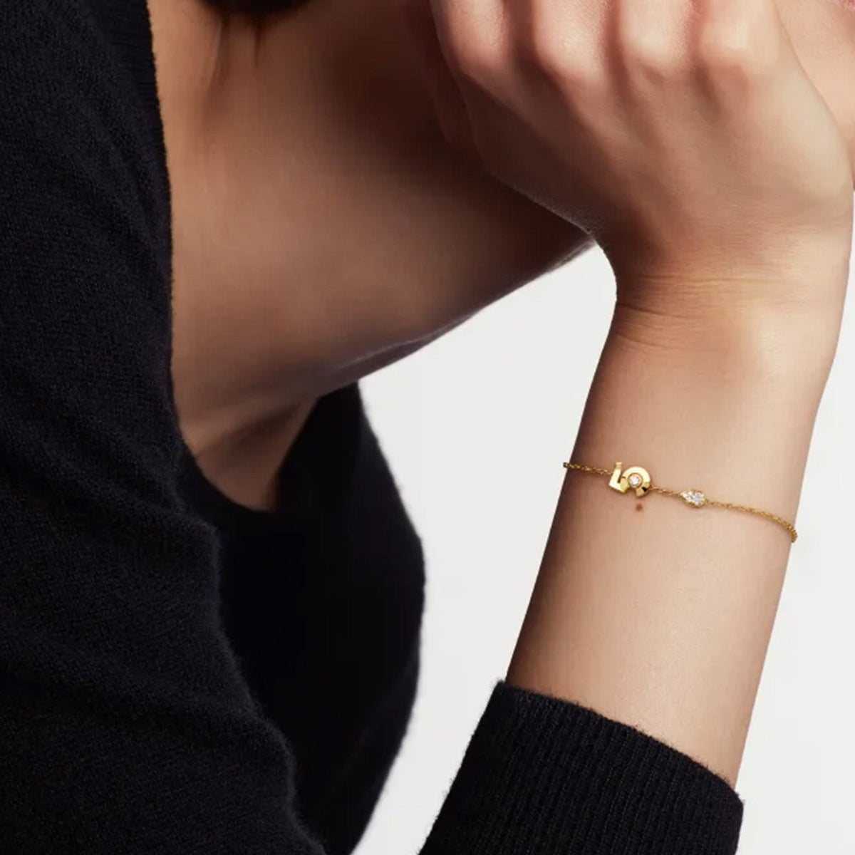 CHANEL Extrait de N°5 Bracelet - J12906