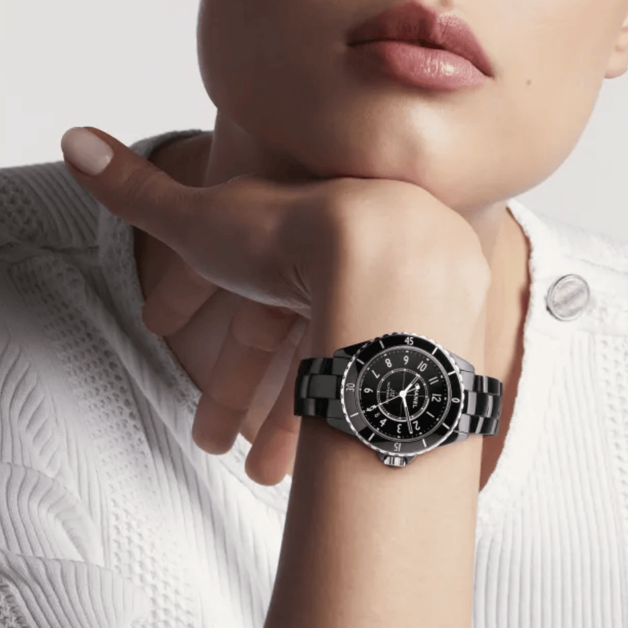 CHANEL J12 Black - H5697