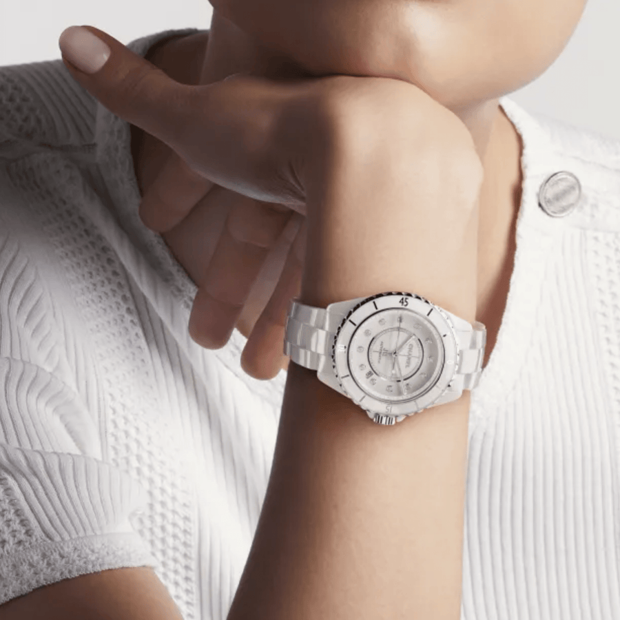 CHANEL J12 White - H5705