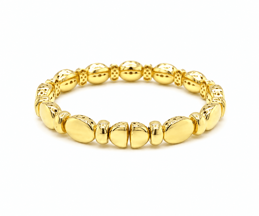 Diamond Bangle in 18 karat yellow gold with diamonds totaling 5.64 carats. 3