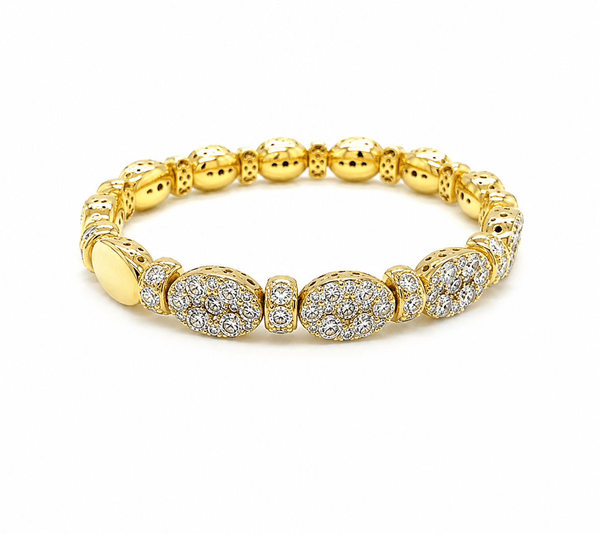 Diamond Bangle in 18 karat yellow gold with diamonds totaling 5.64 carats. 2