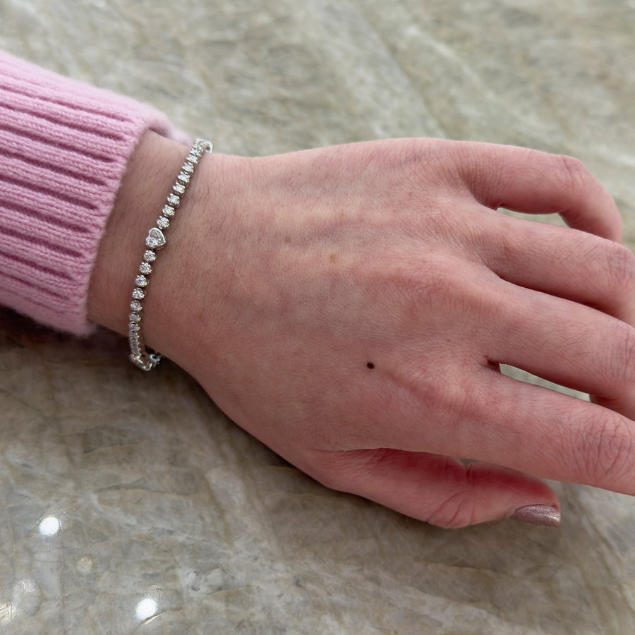 Five Diamond Heart Station Line Bracelet - DBDRA01919