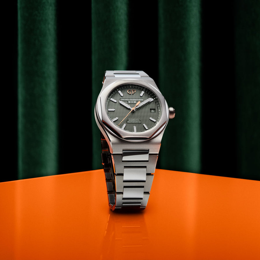 Girard - Perregaux Laureato 38mm Sage Green - 81005 - 11 - 3407 - 1CM