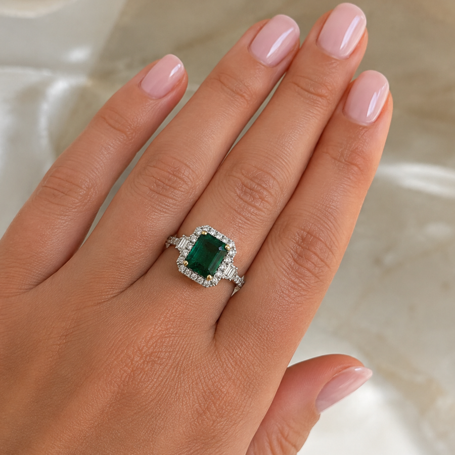 18K Emerald Diamond Halo Ring 