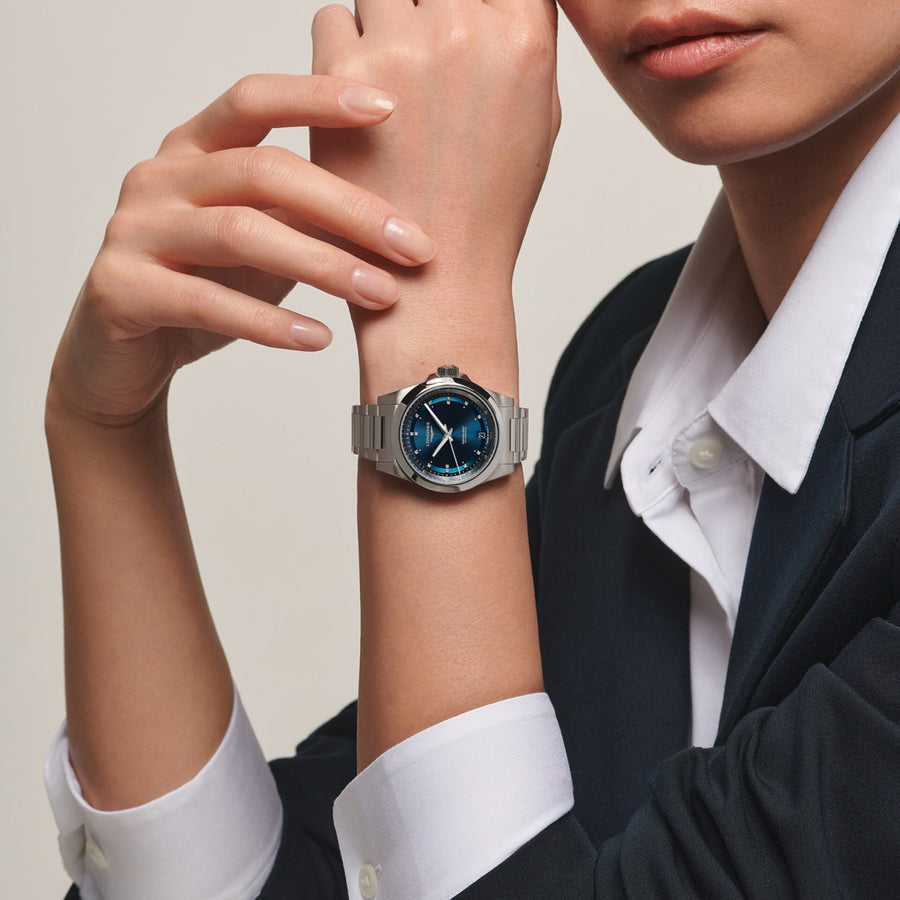 Longines Conquest 34mm - L3.430.4.97.6