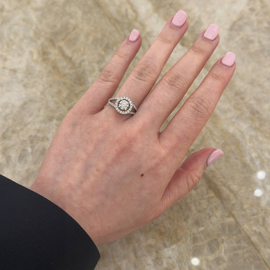 Memoire Round Brilliant Cut Diamond Engagement Ring - DRMEM03301