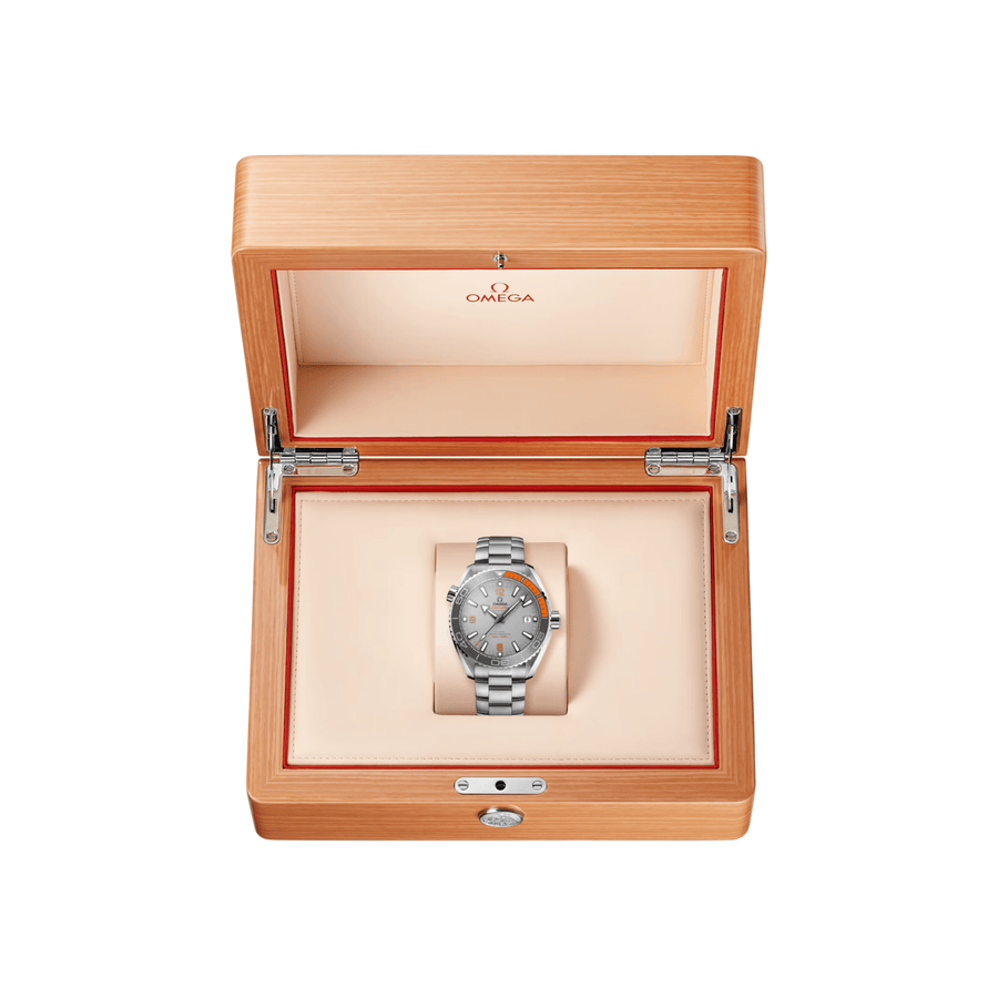 Omega Seamaster Planet Ocean 600m 43.5mm - 215.90.44.21.99.001
