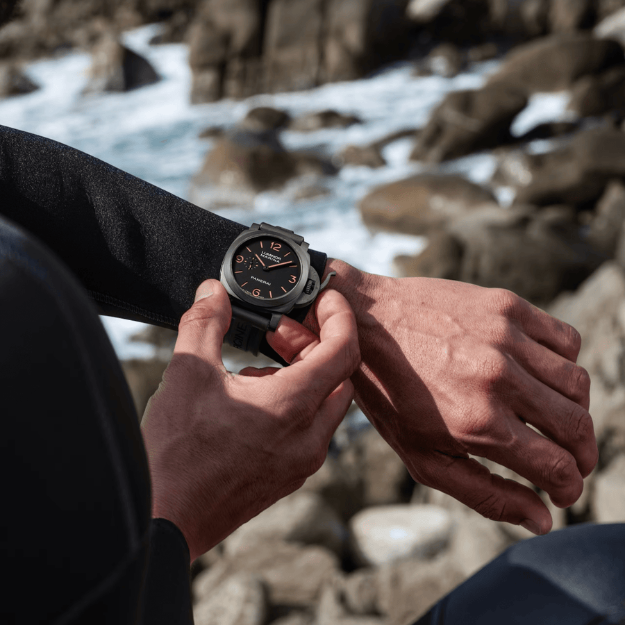 Panerai Luminor Marina 44mm Carbotech ™ - PAM01707