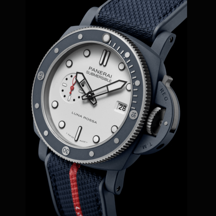 Panerai Submersible QuarantaQuattro Luna Rossa Ti - Ceramitech™ - PAM01543