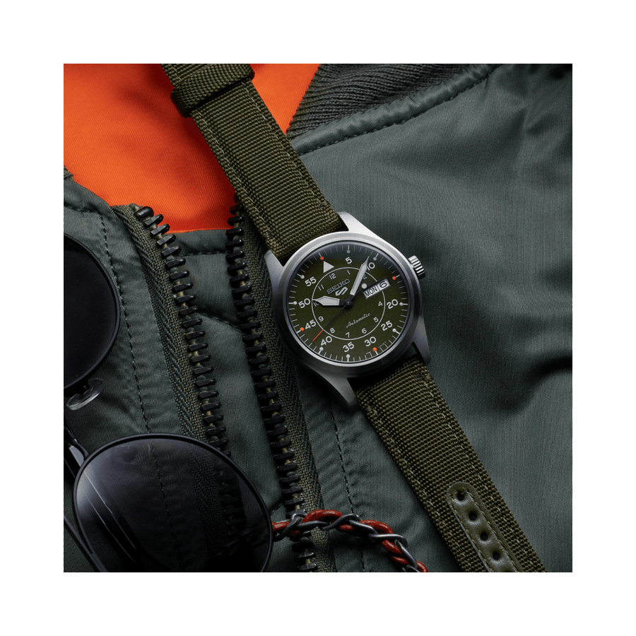 Seiko 5 Sports SRPH29 - 