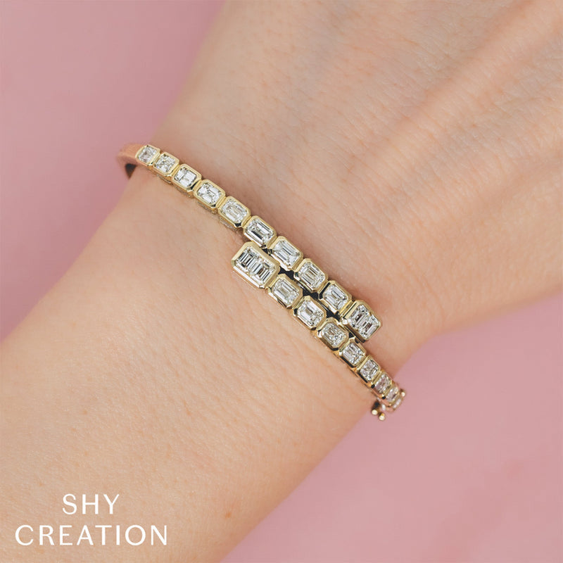 Shy Creation Diamond Emerald Bezel Bangle 3.27 CT-Shy Creation Diamond Emerald Bezel Bangle 3.27 CT - SC22009608ZS