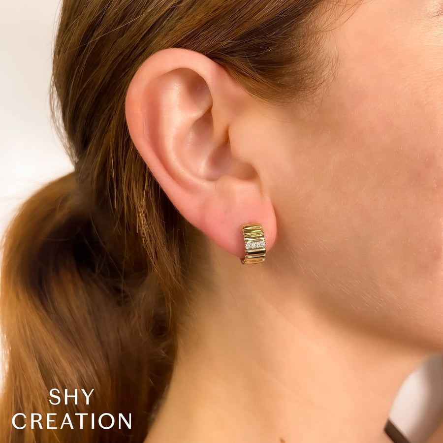 Shy Creation Diamond Huggie Earrings - SC22009417RD