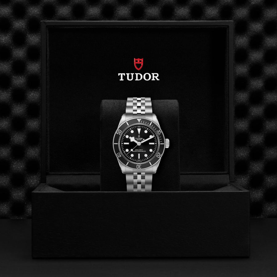 TUDOR Black Bay - M7941A1A0NU-0001 - TUDOR Black Bay in a 41mm stainless steel case with black dial on stainless steel three-link bracelet, featuring a bi-directional rotating bezel and automatic movement with up to 70 hours of power reserve.