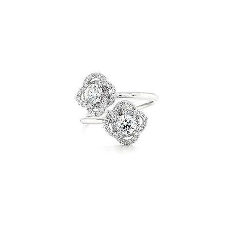 A Link Flower Diamond Ring -