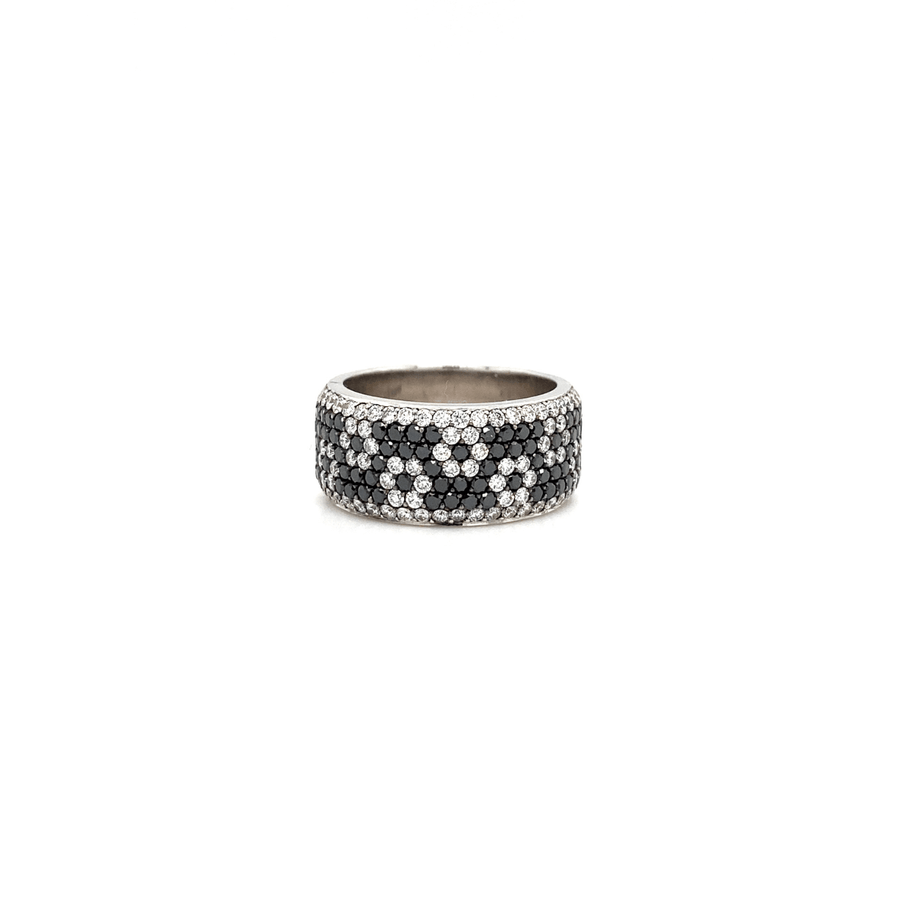 Bez Ambar Black and White Flower Diamond Ring - LPB5FLBW91947