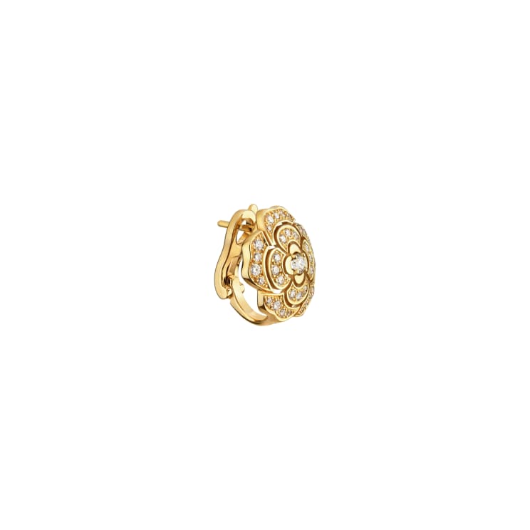 CHANEL Bouton de Camélia Earrings - J12038 - CHANEL Bouton de Camélia Earrings in 18K yellow gold with diamonds.
