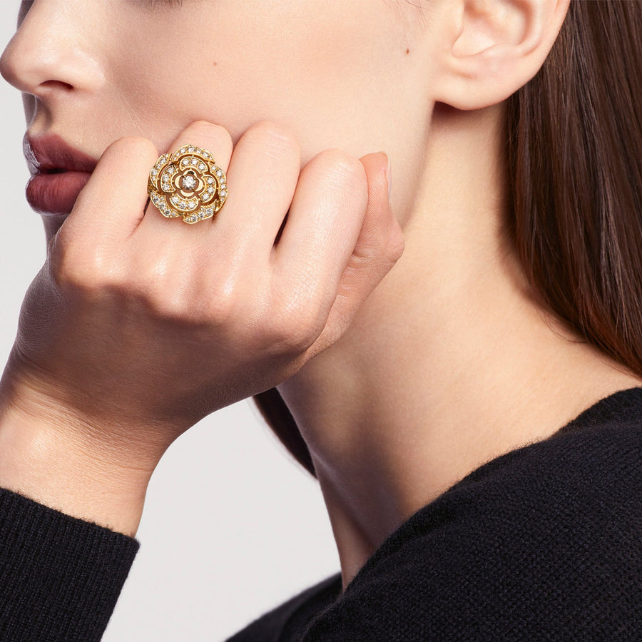 CHANEL Bouton de Camélia Ring - J12121