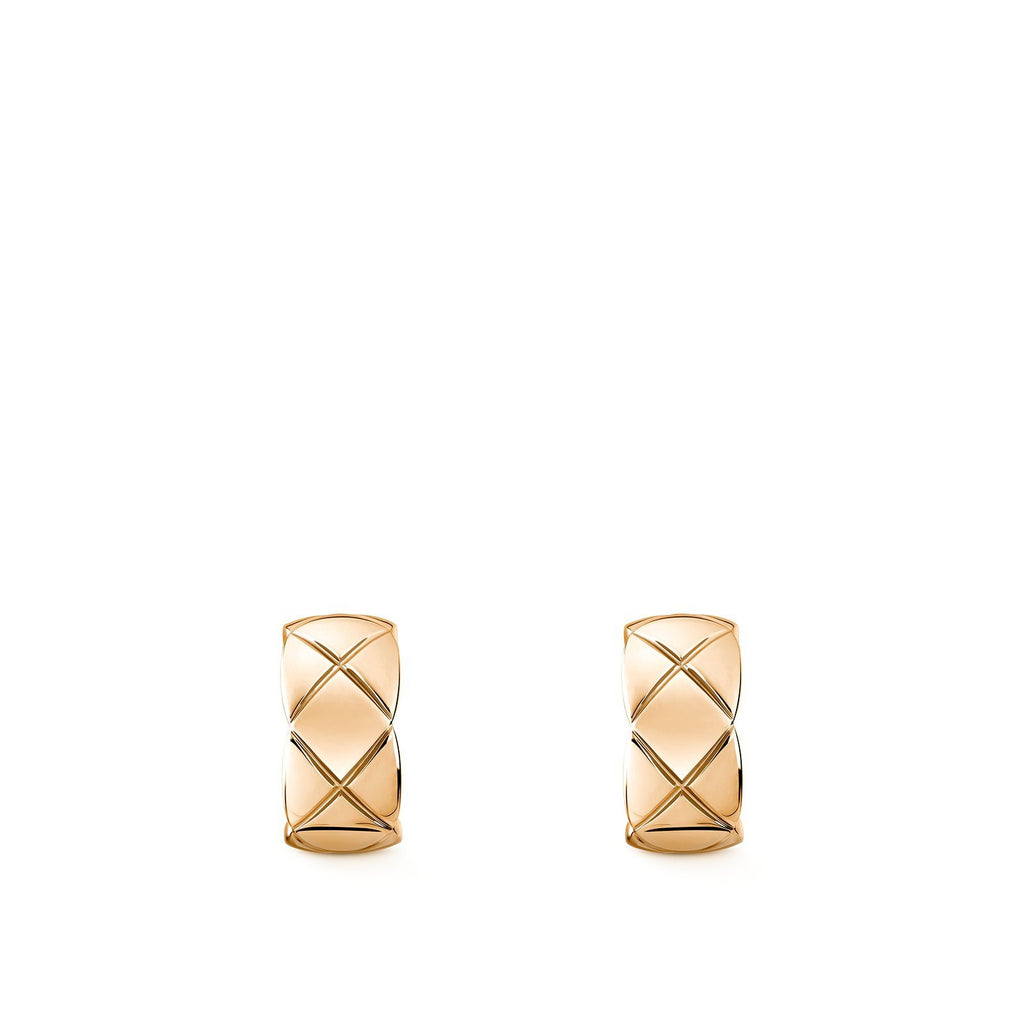 CHANEL - COCO CRUSH. New COCO CRUSH earrings in BEIGE GOLD