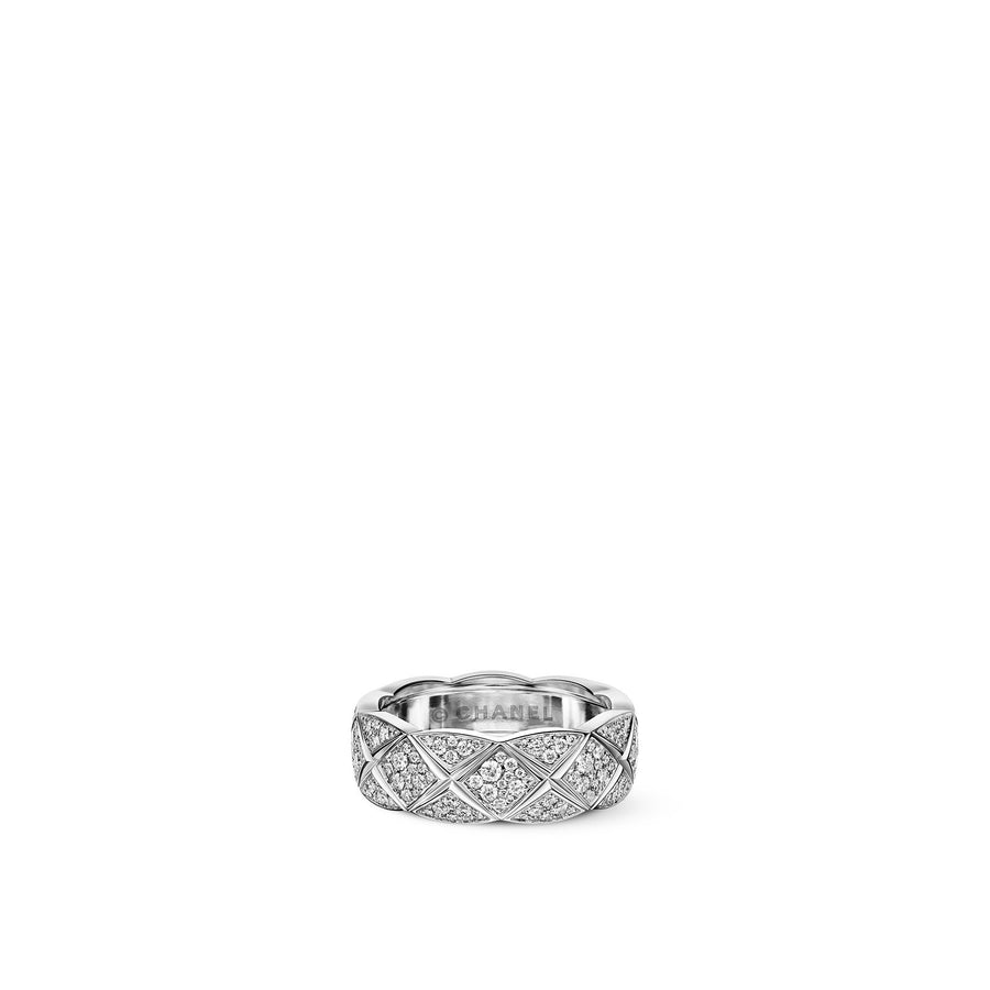 CHANEL Coco Crush Ring in 18 karat white gold with diamonds.