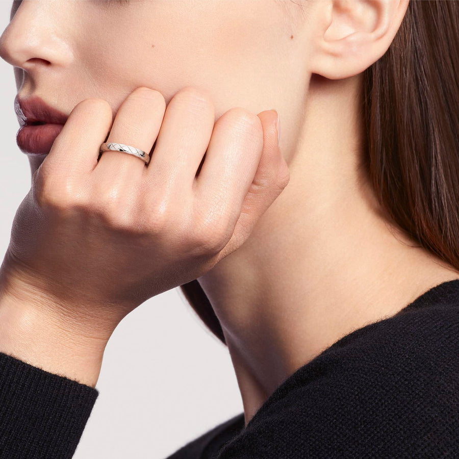 CHANEL Coco Crush Ring in 18 karat white gold quilted motif.