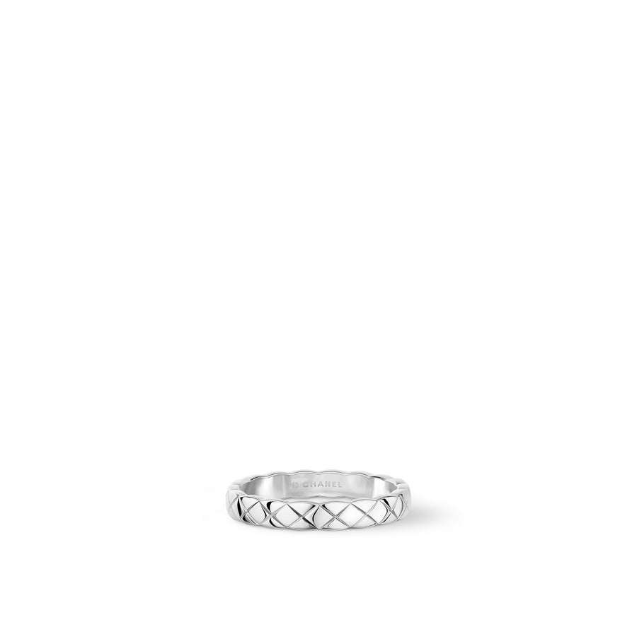 CHANEL Coco Crush Ring in 18 karat white gold quilted motif.