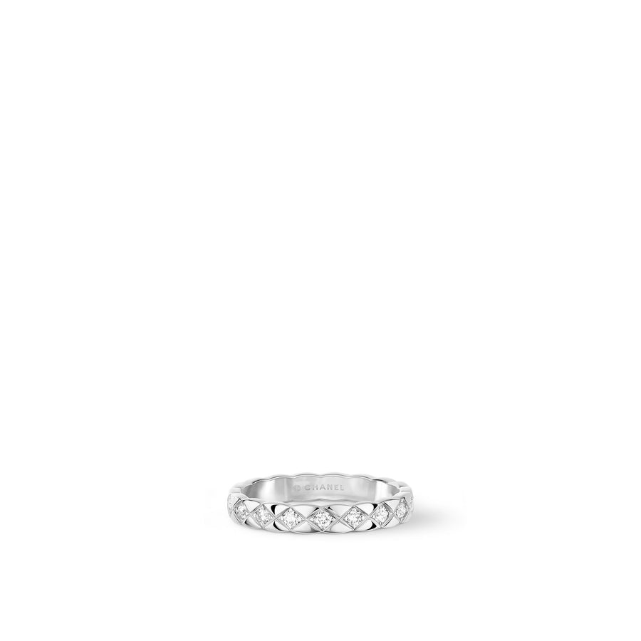 CHANEL Coco Crush Ring in 18 karat white gold quilted motif with diamonds.