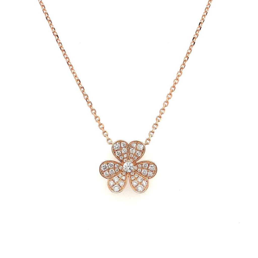 Beauteous diamond flower pendant