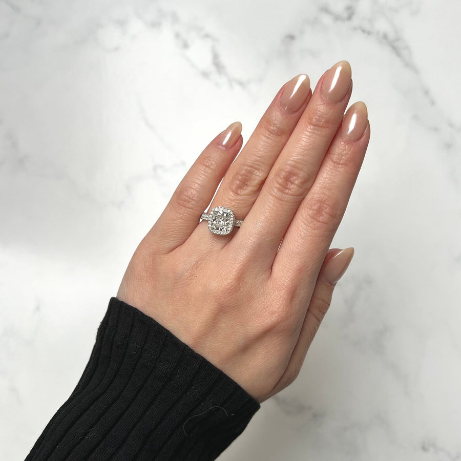 Cushion-cut Diamond Engagement Ring - DRRAH00117