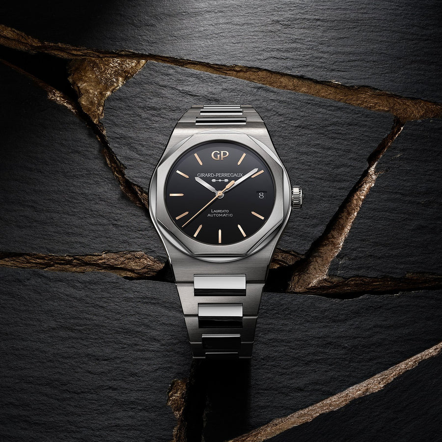 Girard-Perregaux Laureato 42mm Infinity Edition -