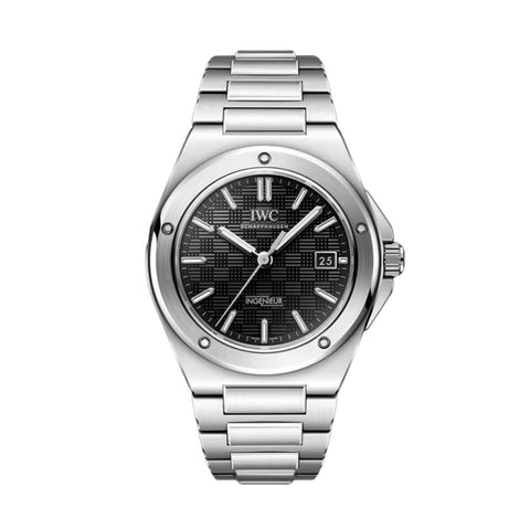 IWC Schaffhausen Ingenieur Automatic 40 - IW328901 - IWC Schaffhausen Ingenieur Automatic 40 in stainless steel case with black dial on integrated stainless steel bracelet, featuring a date display and automatic movement with up to 5 days of power reserve.