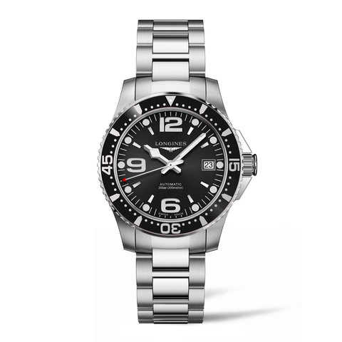 Longines HydroConquest 39mm-Longines HydroConquest in a 39mm stainless steel case with black dial on stainless steel bracelet, featuring date display and automatic movement with up to 72 hours of power reserve.