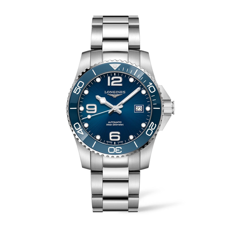 Longines HydroConquest 41mm-Longines HydroConquest in a 41mm stainless steel case with blue dial on stainless steel bracelet, featuring date display and automatic movement with up to 72 hours of power reserve.