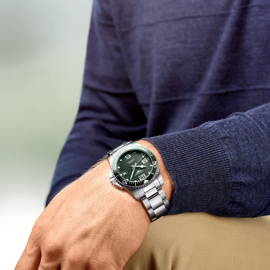 Longines HydroConquest - L3.781.4.06.6 - Longines HydroConquest in a 41mm stainless steel case with green dial on stainless steel bracelet, featuring a date display and automatic movement with up to 72 hours of power reserve.