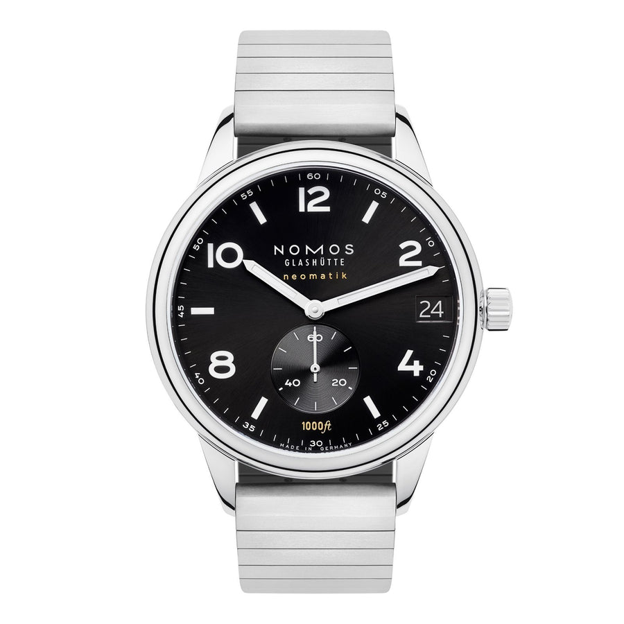 NOMOS Glashütte Club Sport Neomatik 42 Date Black -