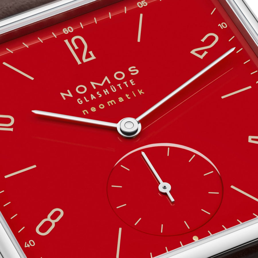 NOMOS Glashütte Tetra Neomatik Red - 421.S2