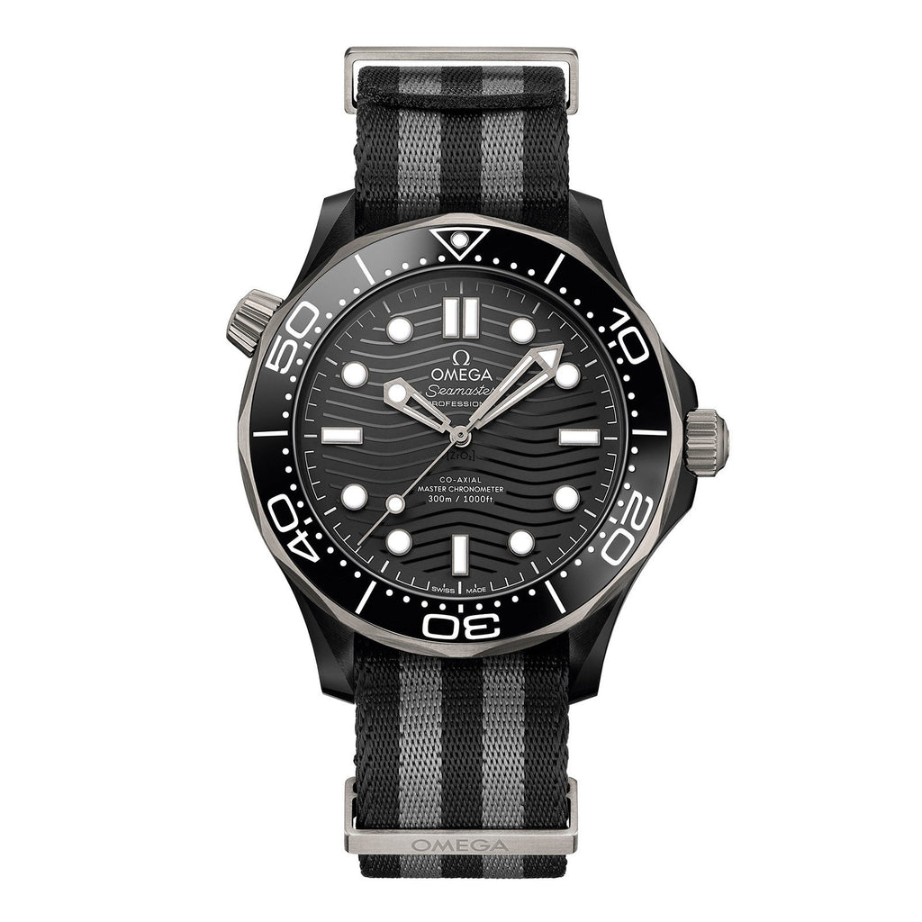 Omega Seamaster Diver 300M Omega Co-Axial Master Chronometer 43.5mm -