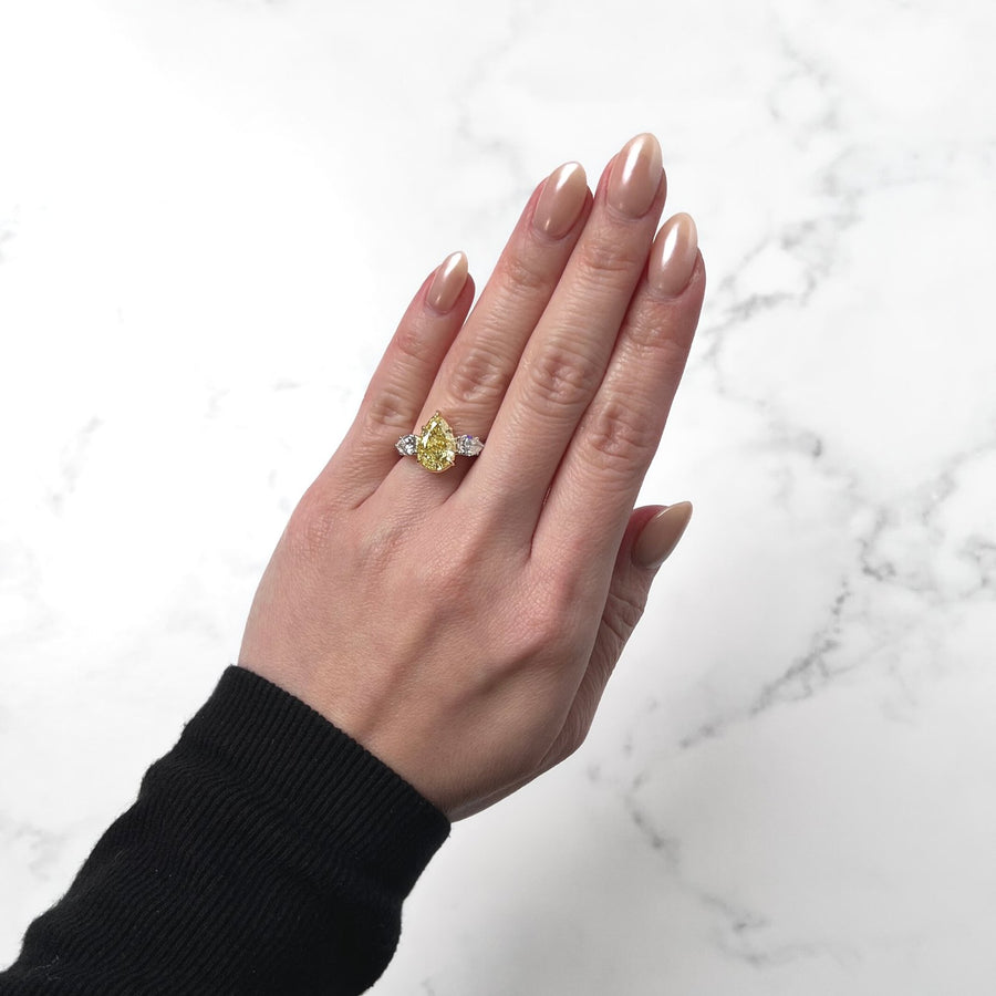 Pear-cut Engagement Ring - DRNOV01018