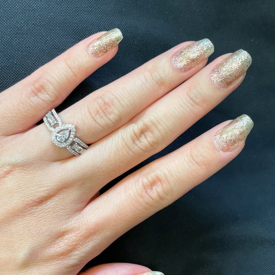 Pear-shaped Halo Diamond Ring - DREDW00901