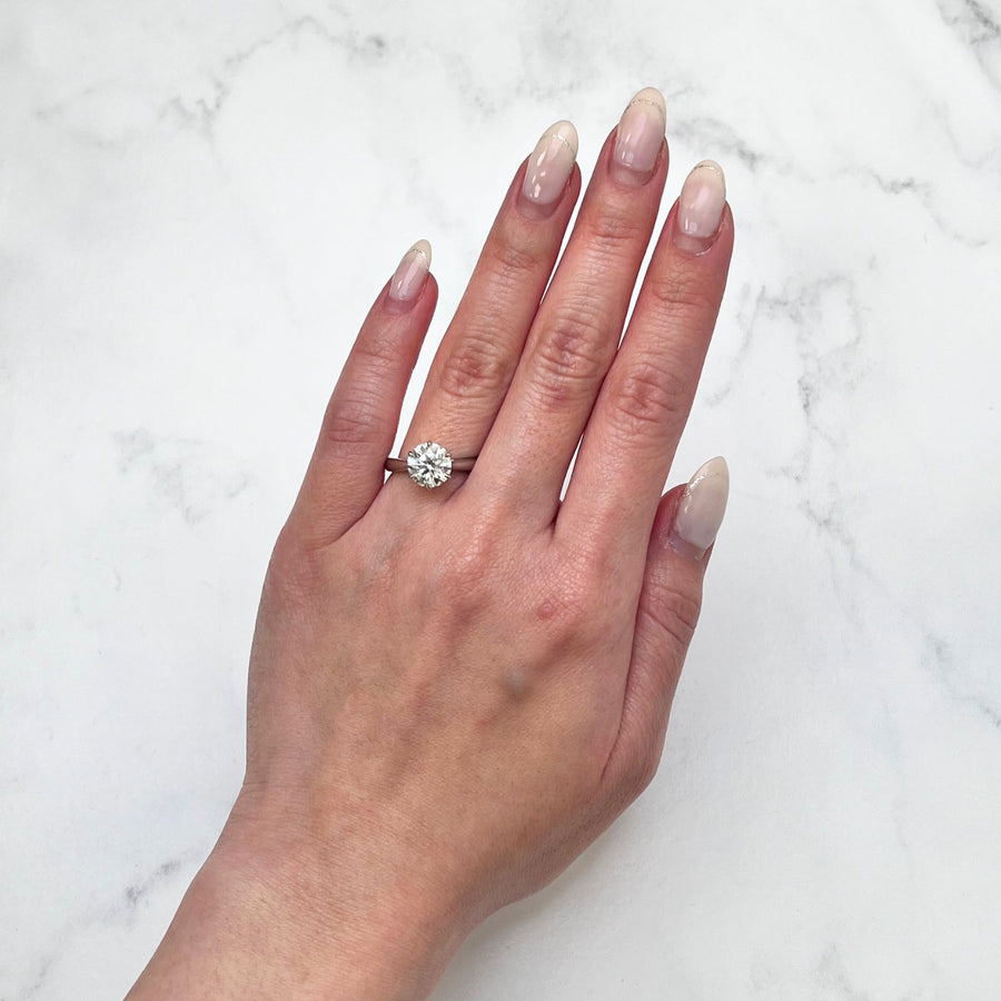 Round-cut Diamond Ring - DRHOF10306